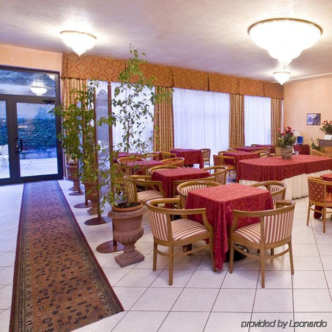 Hotel Roma 3*