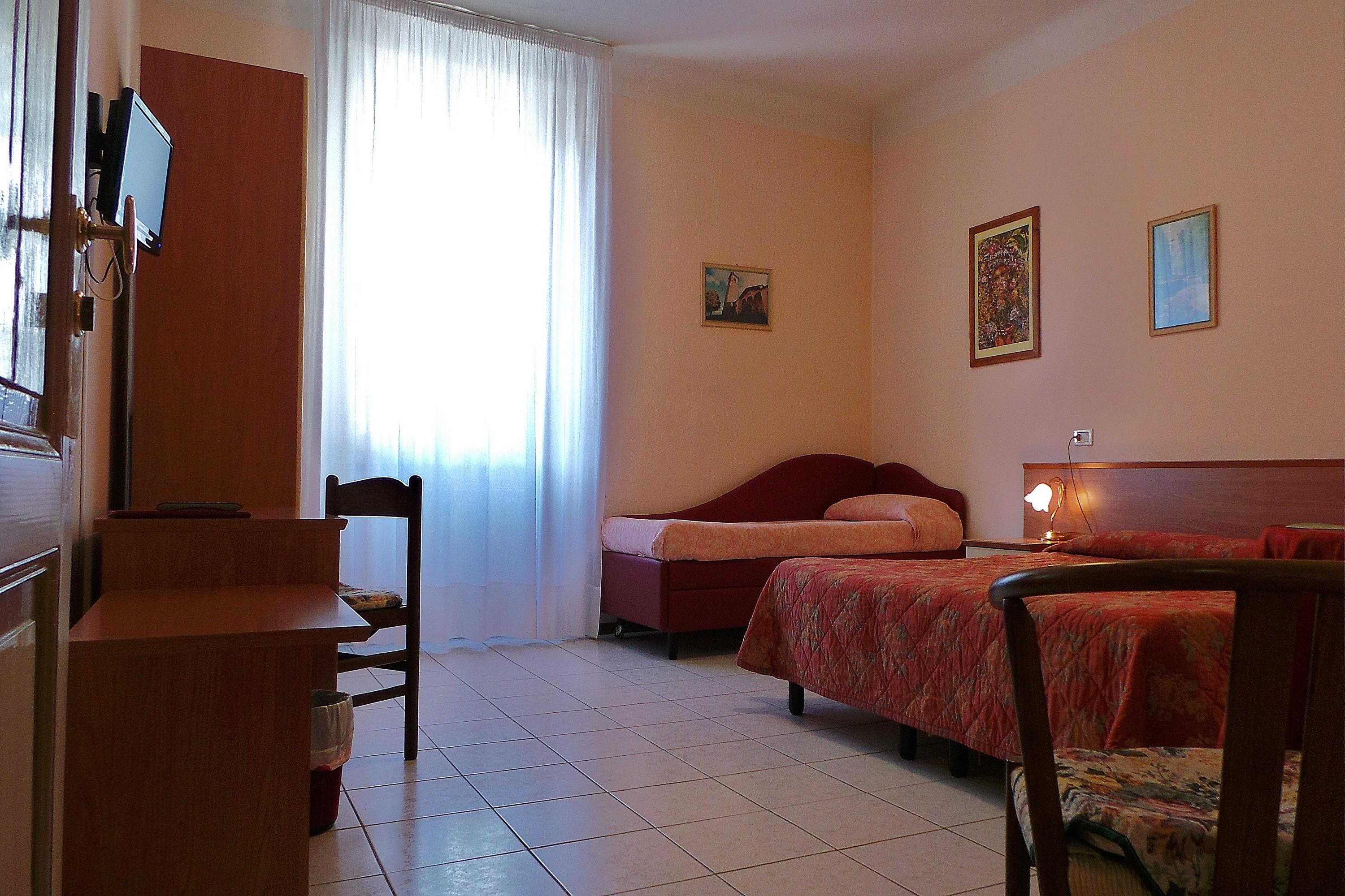 Roma Hotel